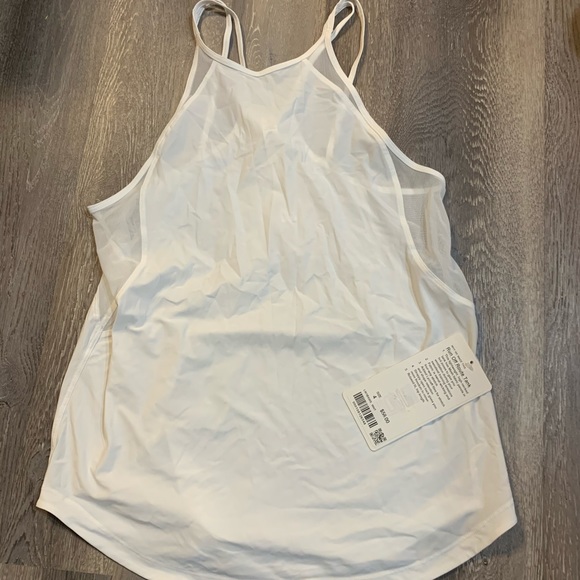 NWT lululemon run off Route tank white 4 - Picture 2 of 3